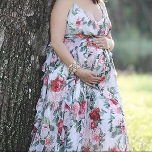 Like new - Stunning floral dress
